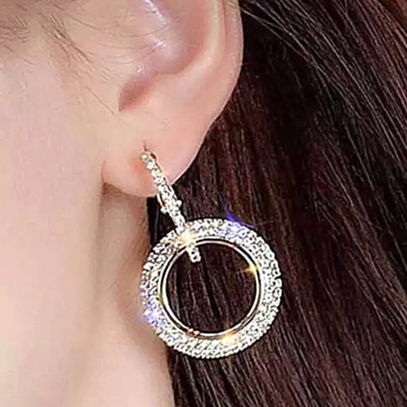 “Unbroken Circle” Crystal & Gold-tone Earrings ❤️ - Picture 3 of 5